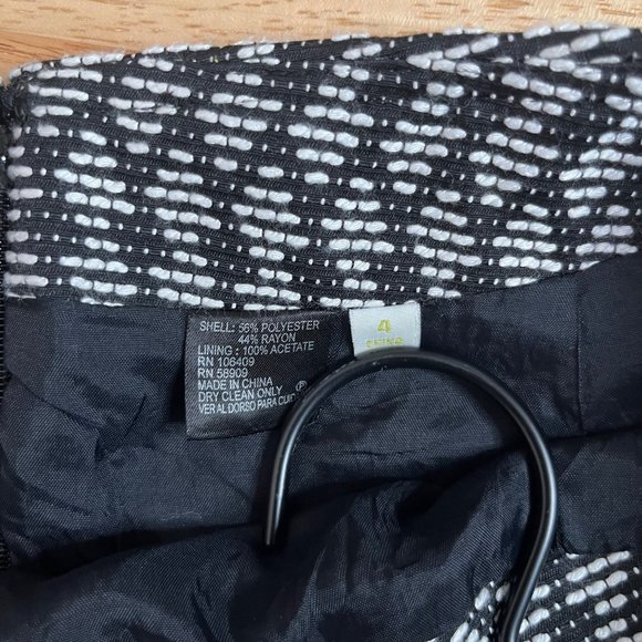 Gianni Bini Women's Black White Straight Pencil Skirt Size 4 Geometric Diamond - Picture 8 of 8